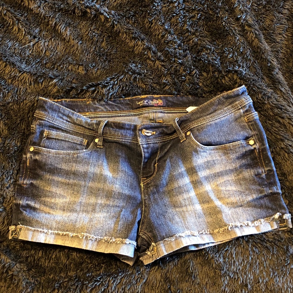 Levi’s Short Jean Shorts Size 9